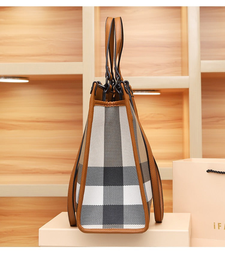 2024 New checkered tote bag, high-end for ladies, large capacity, plaid shoulder bag